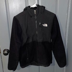 Hooded north face jacket